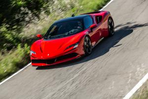 Ferrari SF90 Stradale 2019 года 